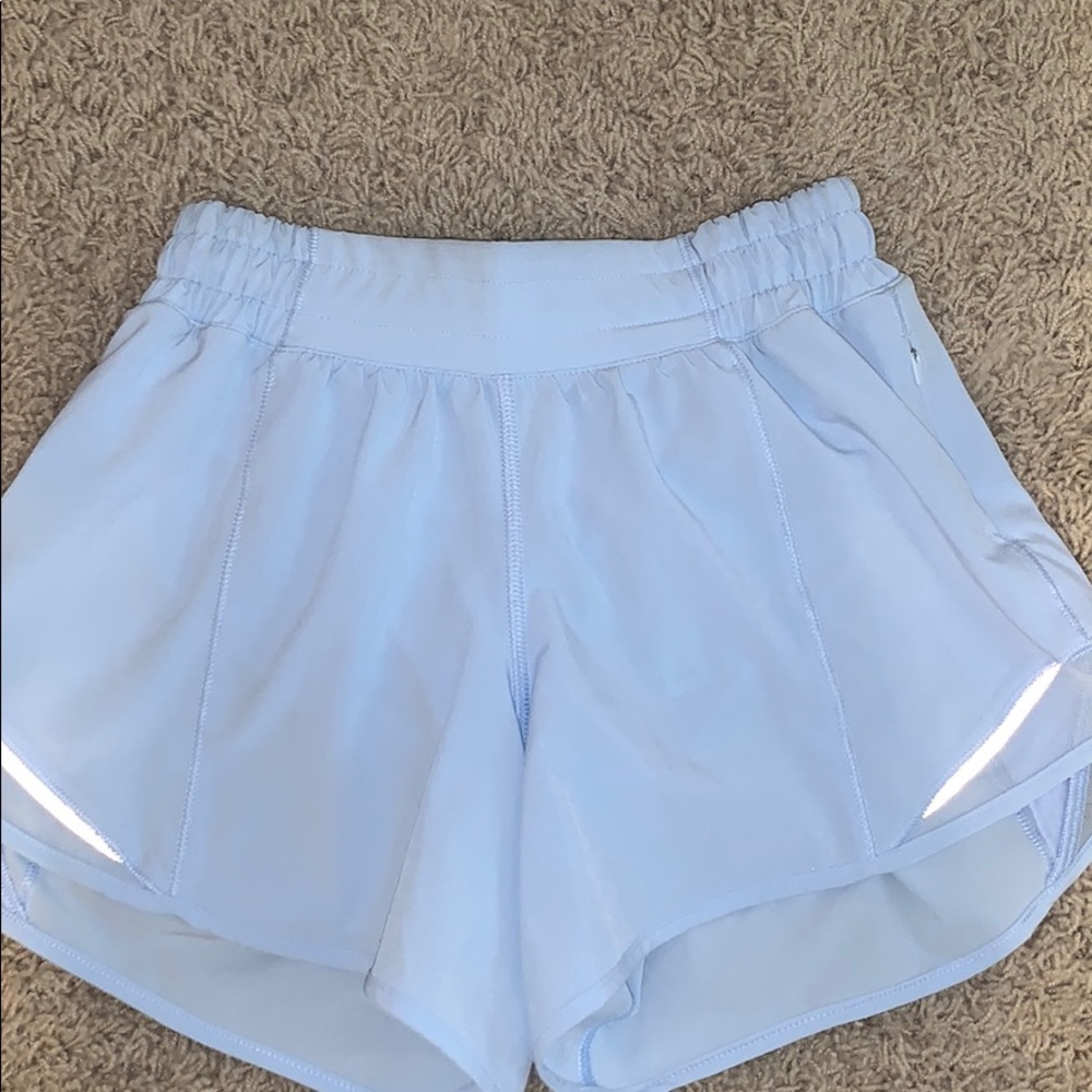 Lululemon Hotty Hot Short Long 4”